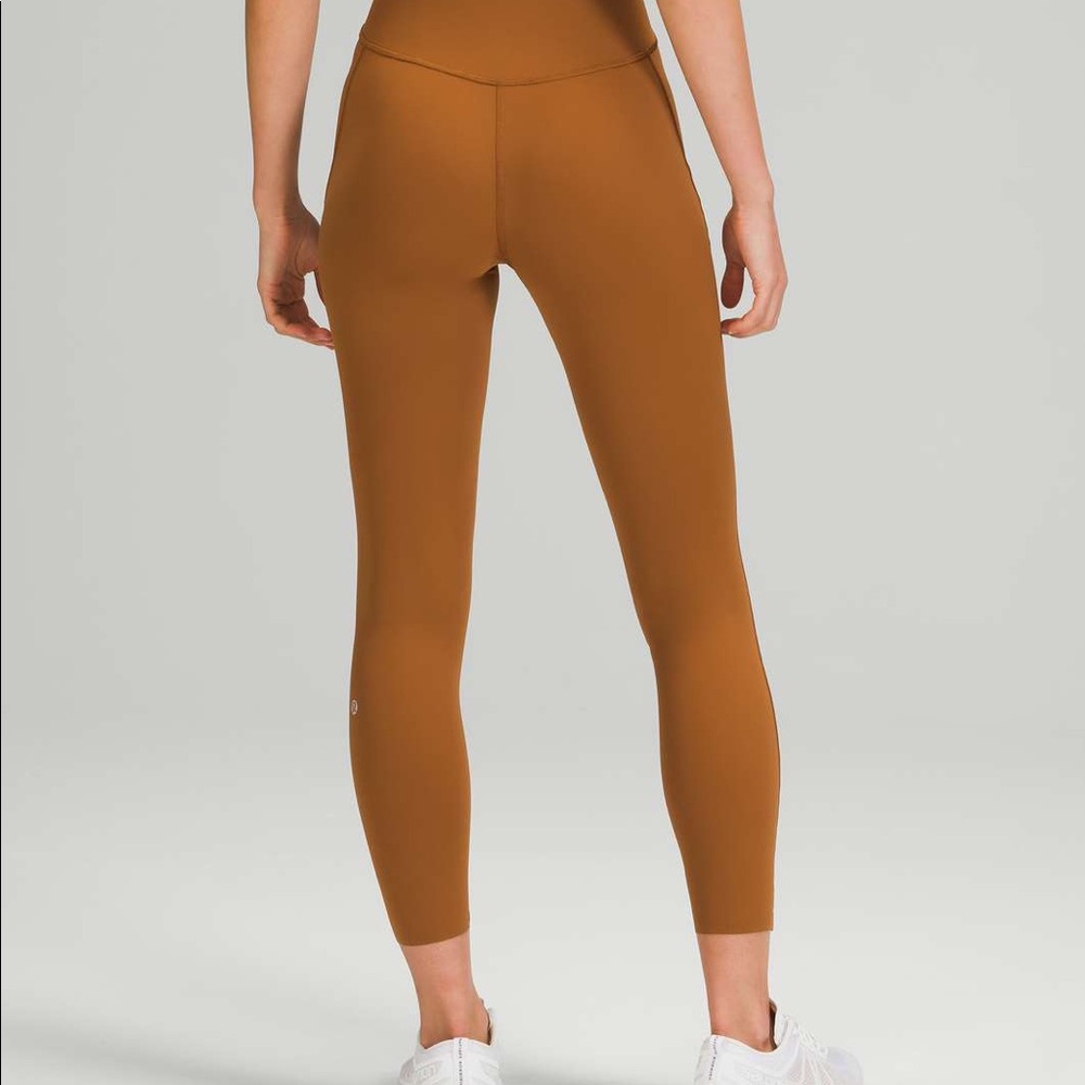 Lululemon base pace legging - Picture 2 of 2